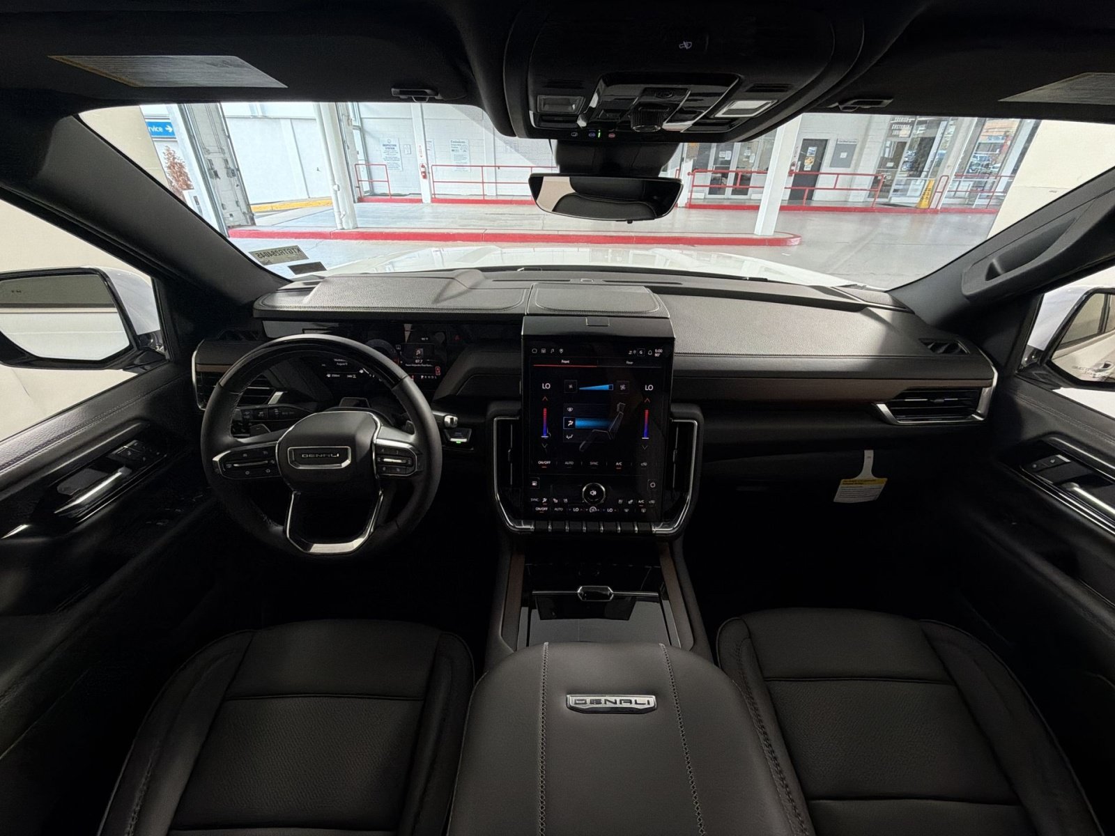 New 2026 GMC Yukon XL Denali w/ Denali Reserve Package AWD/4WD image 23