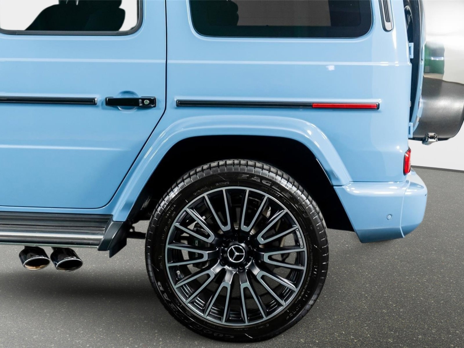 Used 2025 Mercedes-Benz G 63 AMG 4MATIC image 18