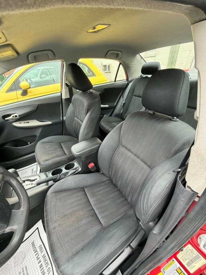 Used 2012 Toyota Corolla S image 12