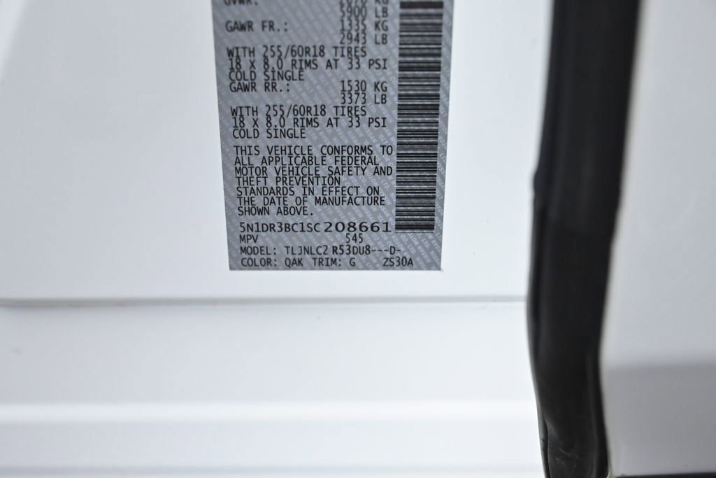 Used 2025 Nissan Pathfinder SV image 32