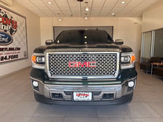 Used 2015 GMC Sierra 1500 SLT w/ SLT Crew Cab Value Package AWD/4WD image 2