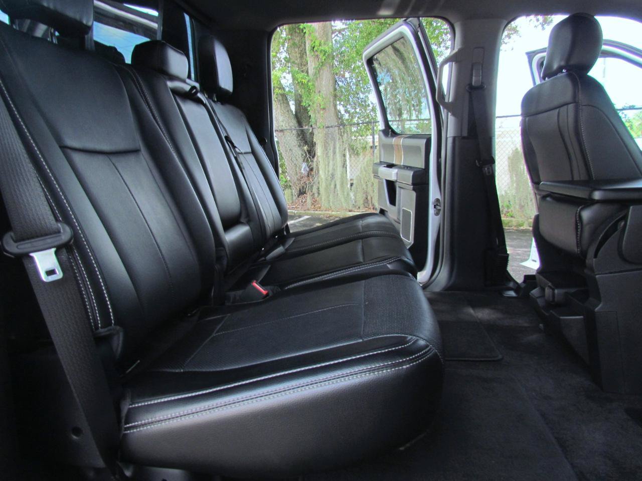 Used 2018 Ford F150 Lariat RWD image 26