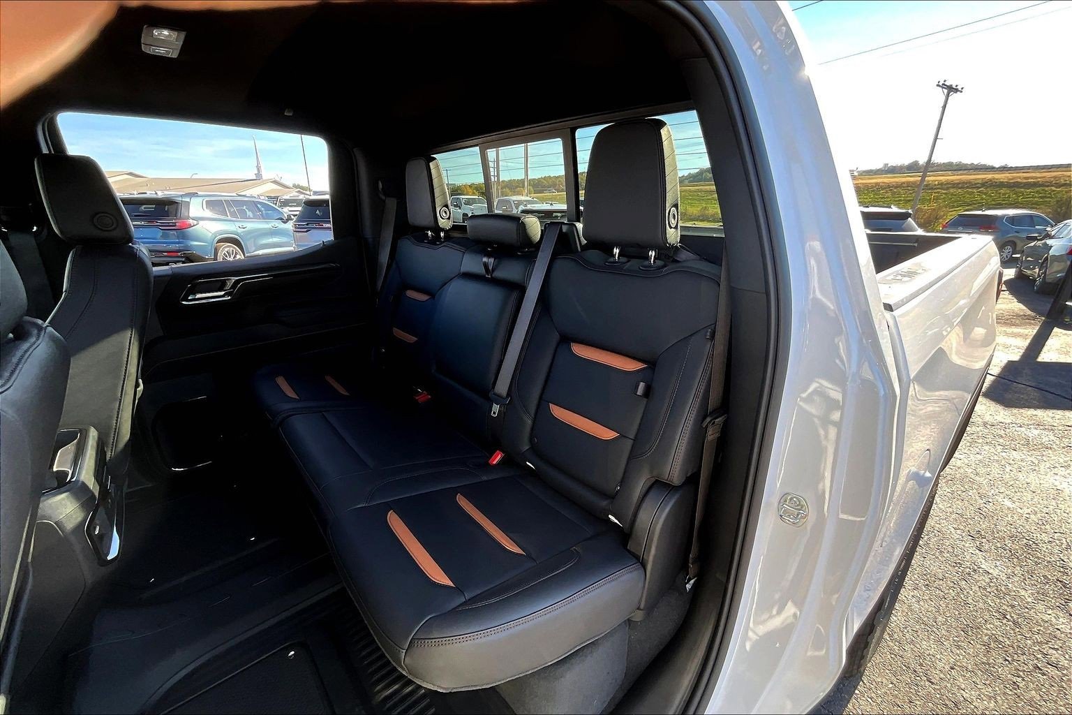 New 2026 GMC Sierra 1500 AT4 w/ AT4 Premium Package image 10