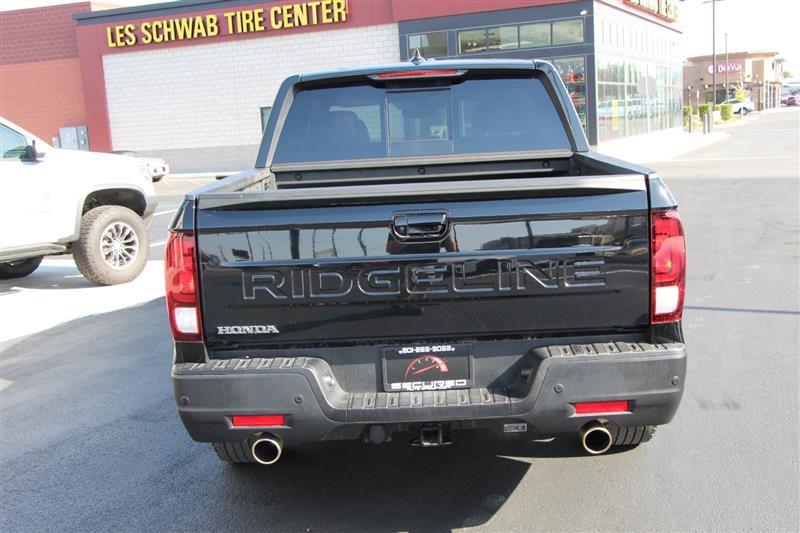 Used 2025 Honda Ridgeline Black Edition image 6