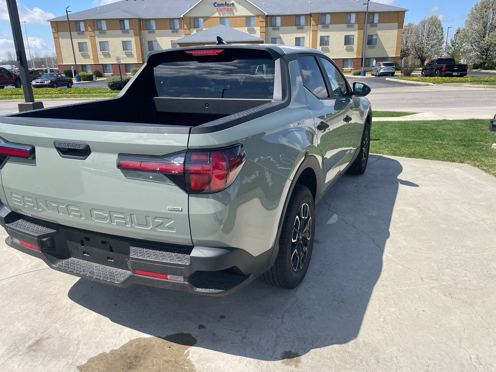 Certified 2024 Hyundai Santa Cruz SE image 5