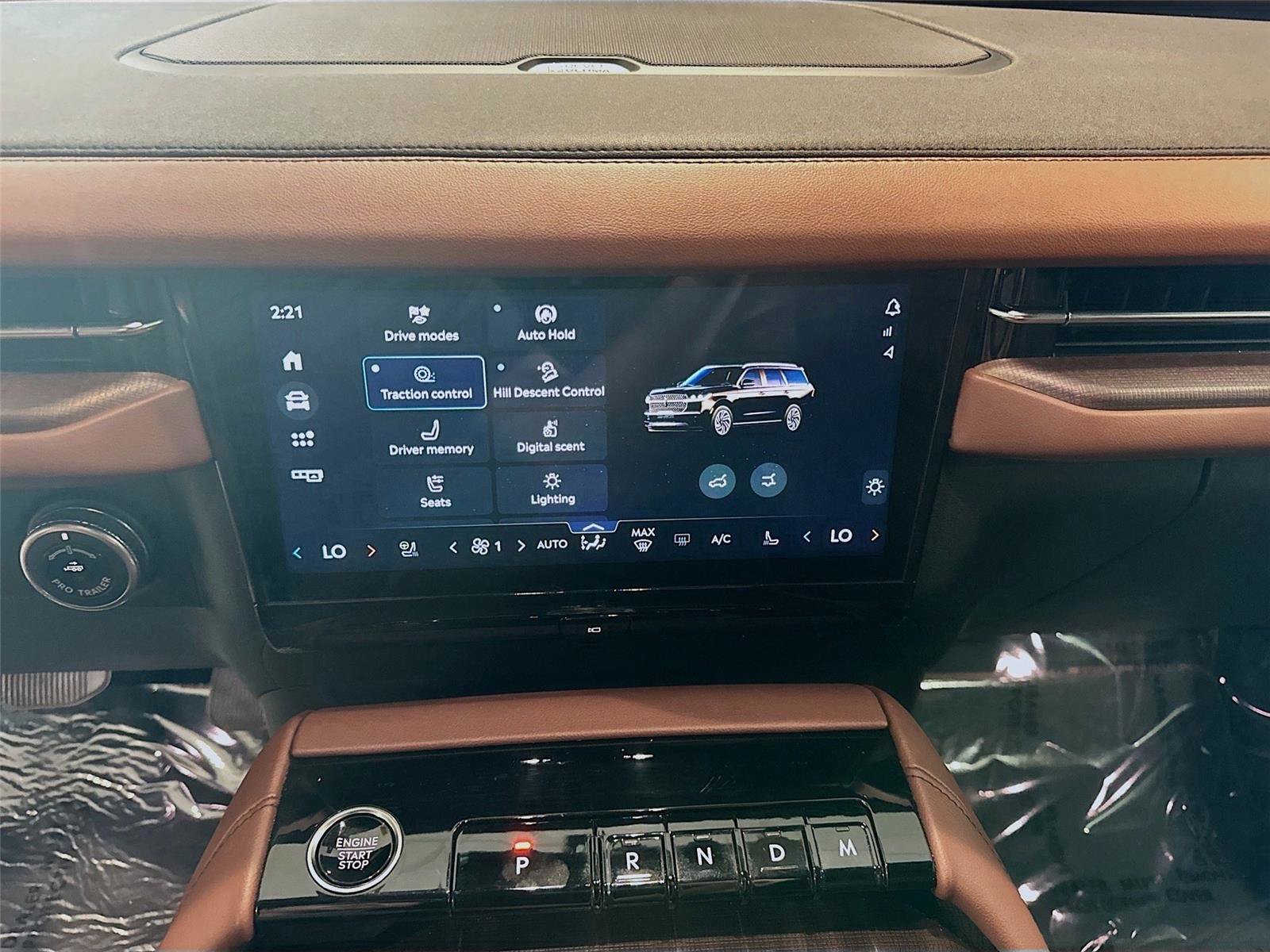 Used 2025 Lincoln Navigator Reserve AWD/4WD image 15