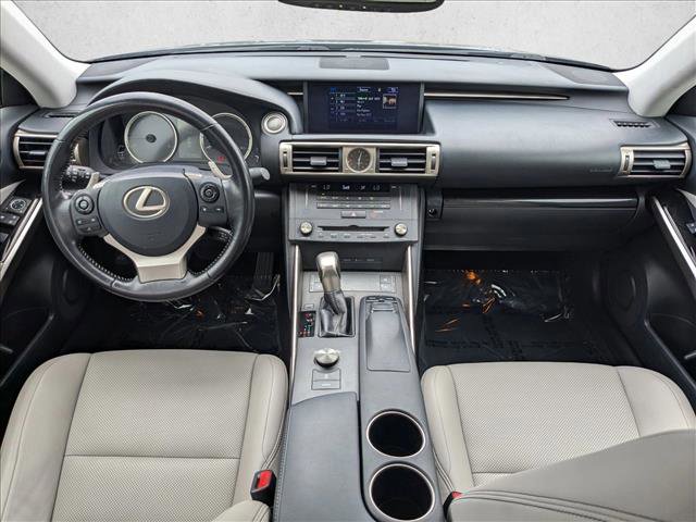 Used 2016 Lexus IS 200t RWD image 17