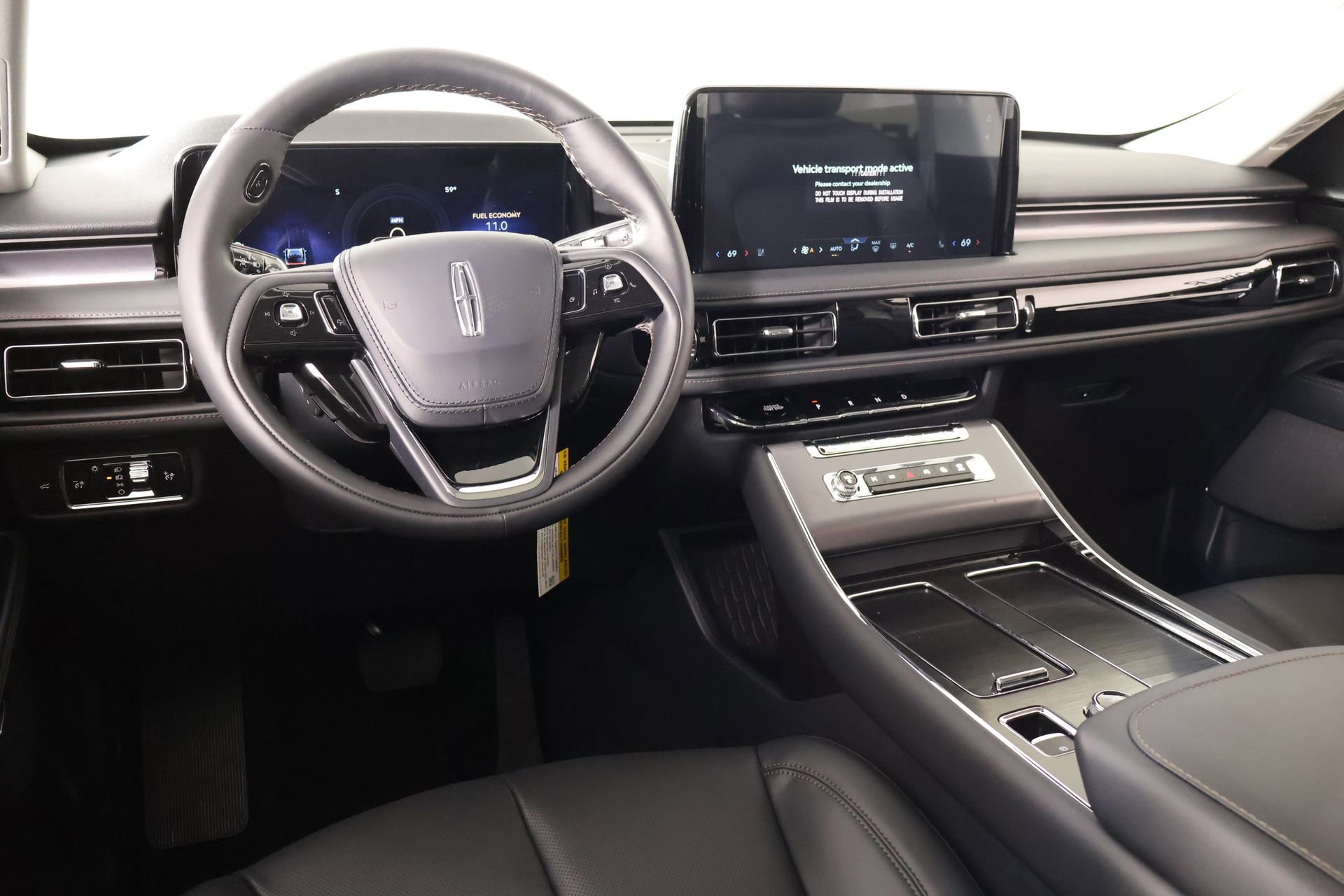 New 2026 Lincoln Aviator AWD image 2