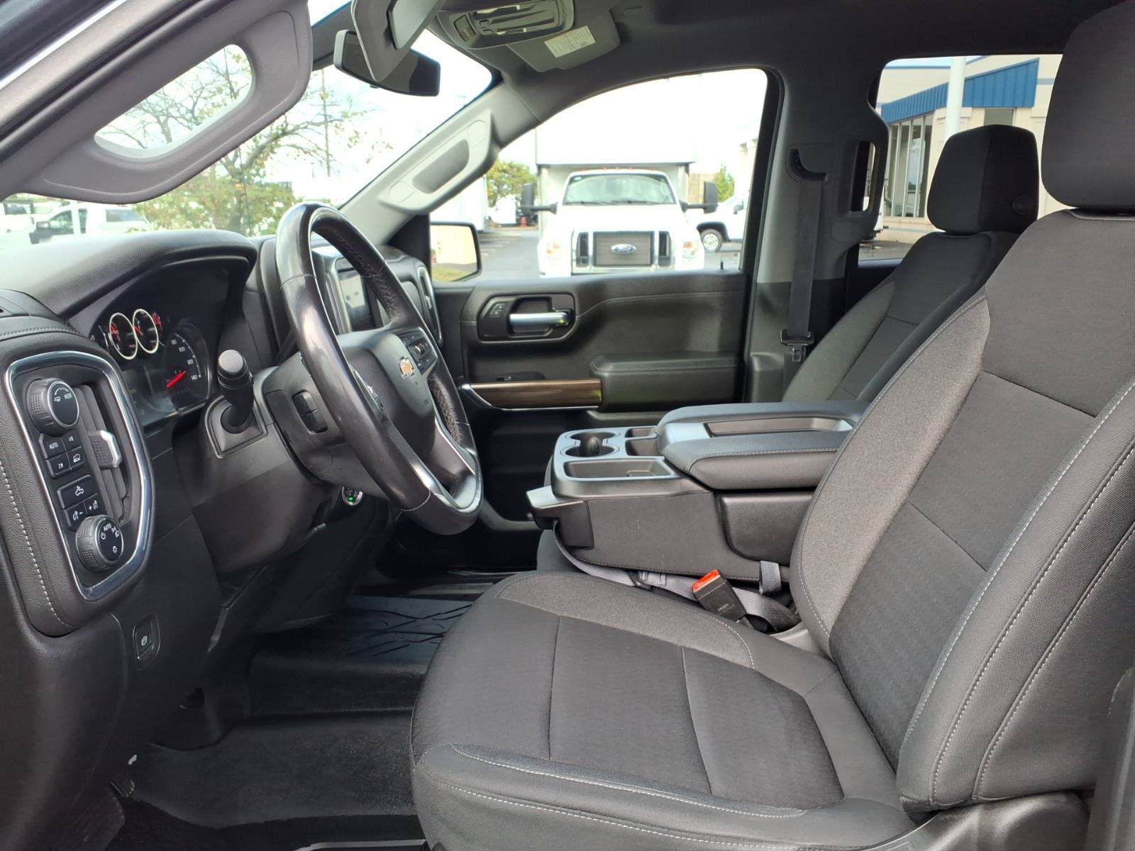 Used 2021 Chevrolet Silverado 1500 LT AWD/4WD image 24