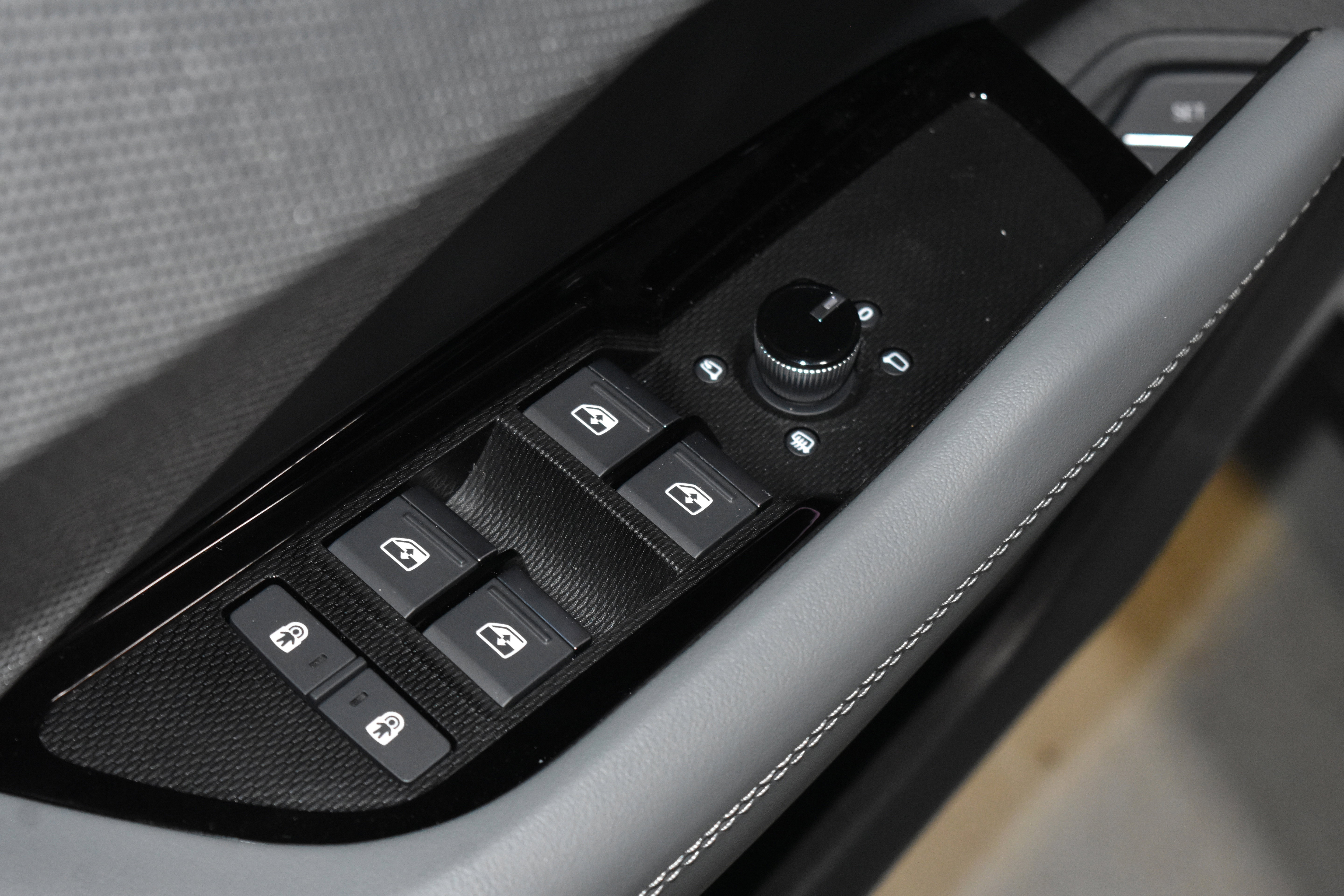 New 2026 Audi Q3 quattro 2.0T image 4