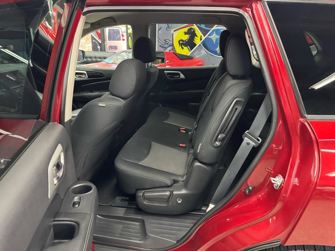 Used 2018 Nissan Pathfinder S AWD/4WD image 13