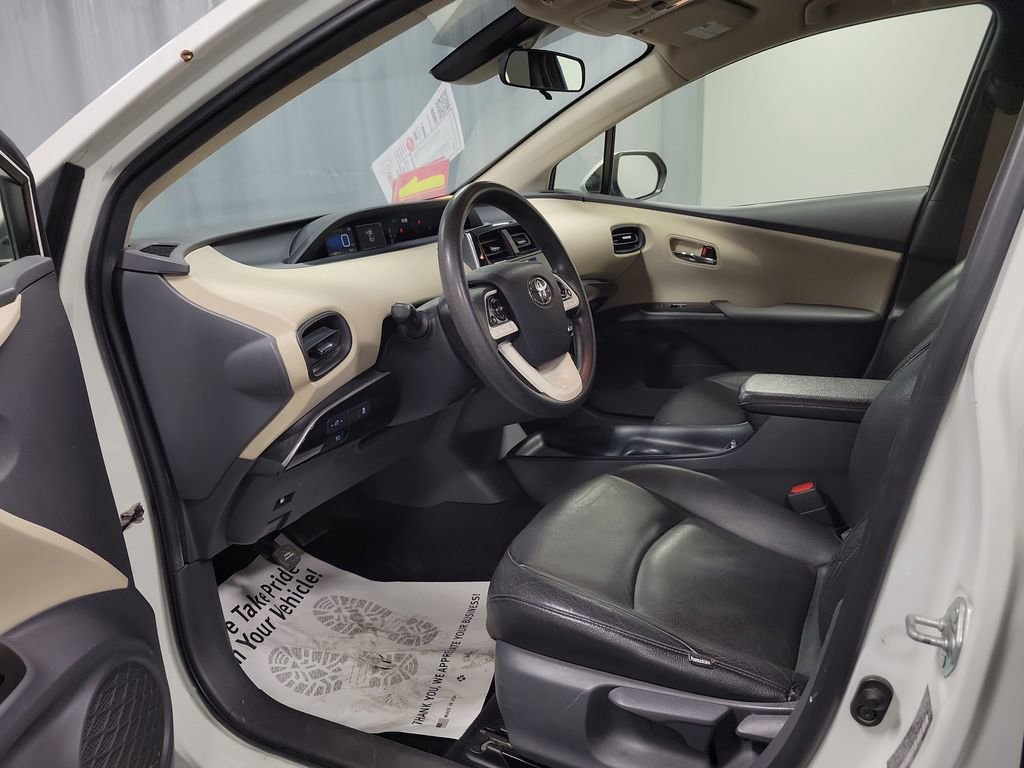 Used 2017 Toyota Prius Two image 12