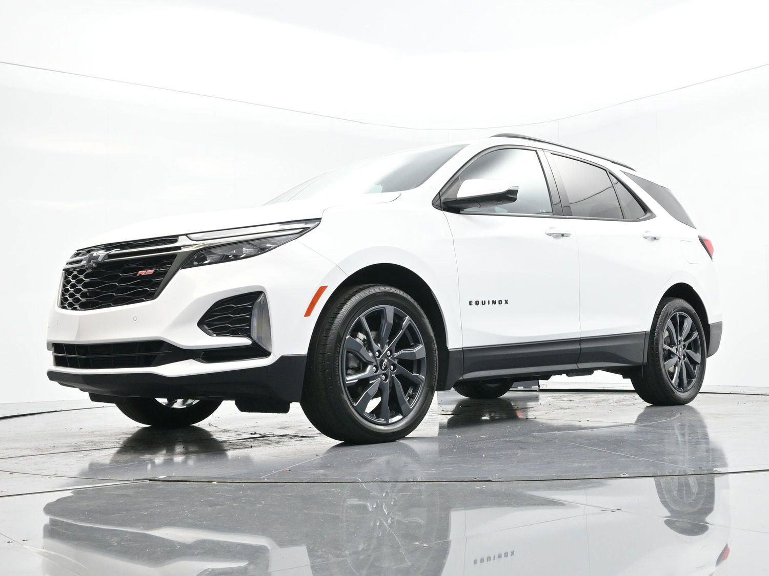 Used 2023 Chevrolet Equinox RS image 43