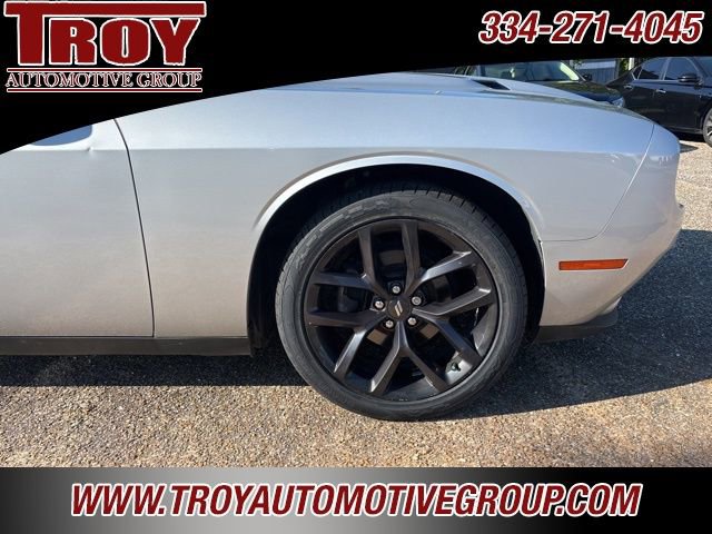 Used 2020 Dodge Challenger SXT w/ Blacktop Package image 12