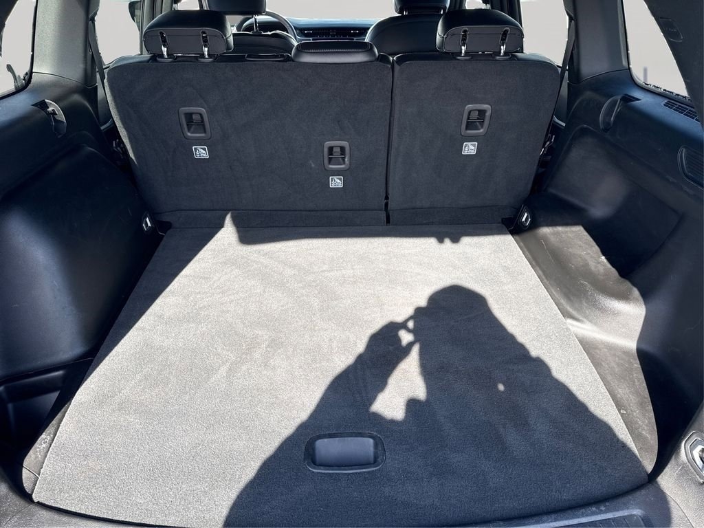 Used 2024 Jeep Grand Cherokee Limited w/ Black Appearance Package image 13