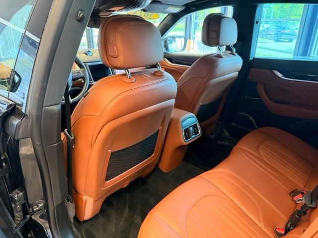 Used 2023 Maserati Levante Modena AWD/4WD image 13