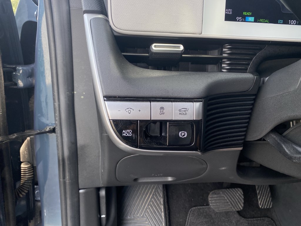 Certified 2023 Hyundai Ioniq 5 SEL w/ Cargo Package RWD image 19