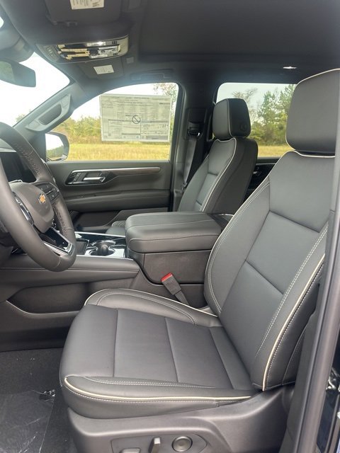 New 2026 Chevrolet Suburban Premier image 22