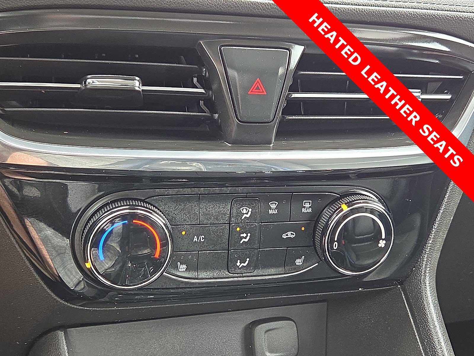 Used 2025 Buick Encore GX Sport Touring w/ Advanced Technology Package image 18