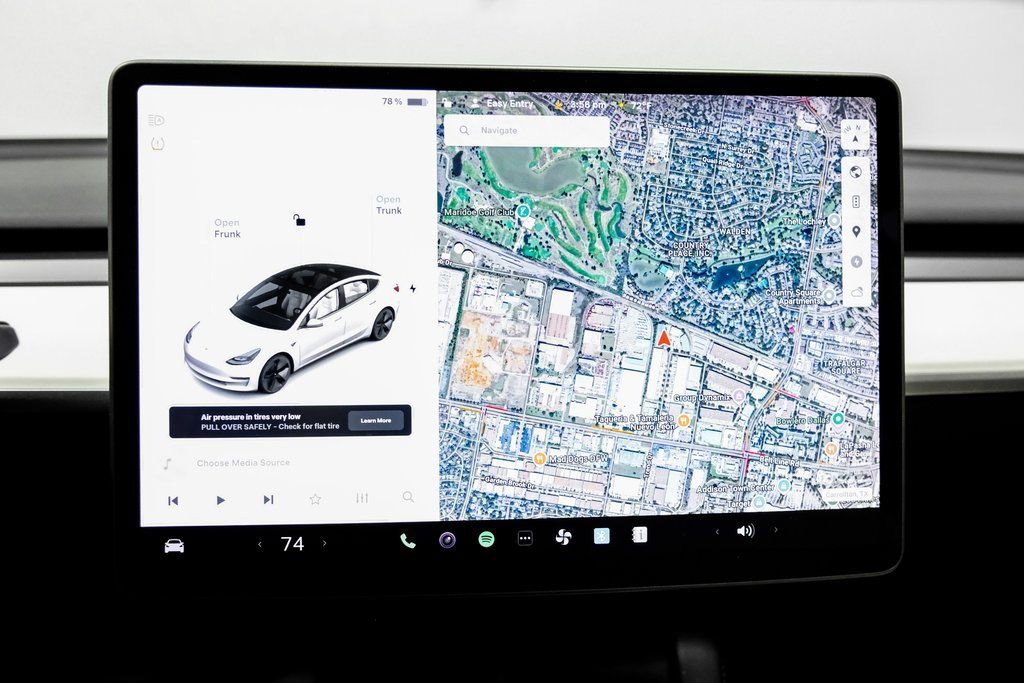 Used 2021 Tesla Model 3 Standard Range Plus image 19