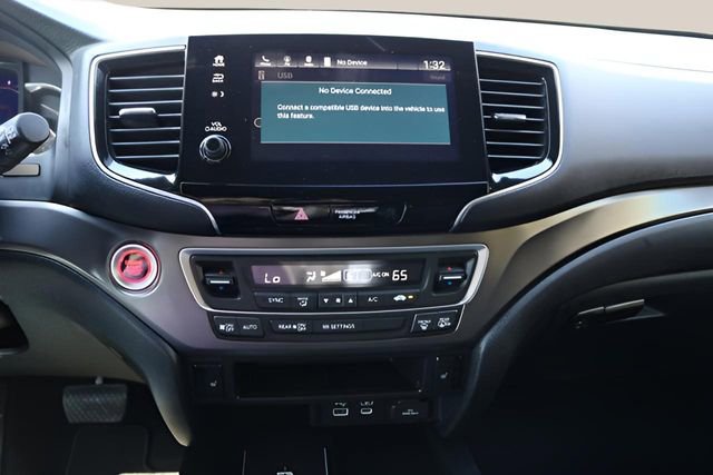 Used 2025 Honda Passport EX-L image 21