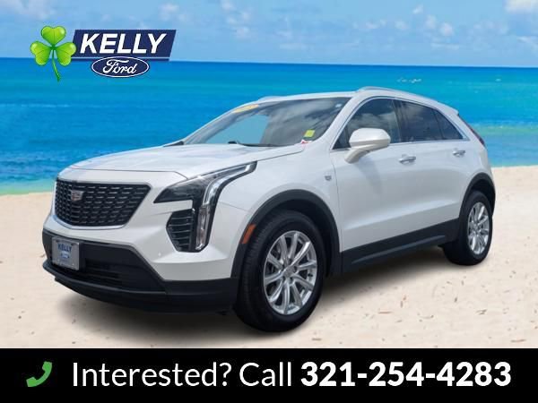 Used 2022 Cadillac XT4 Luxury w/ Cold Weather Package AWD/4WD image 1