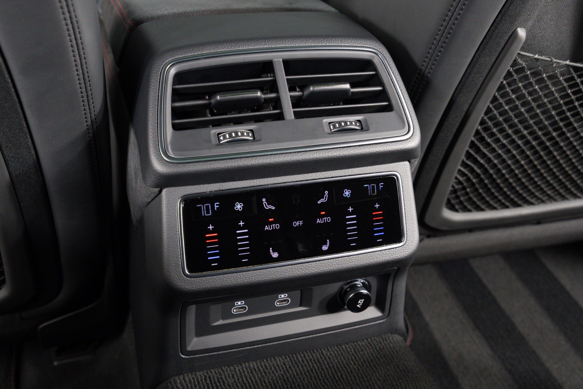 Used 2024 Audi RS 6 performance AWD/4WD image 47