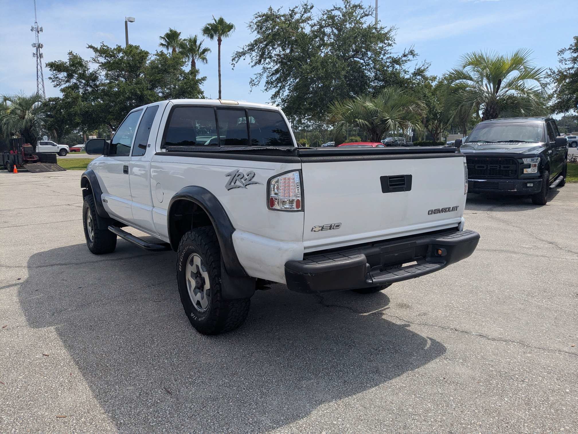Used 2001 Chevrolet S10 Pickup 4x4 Extended Cab image 6