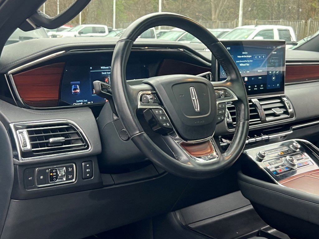 Used 2022 Lincoln Navigator Reserve image 20
