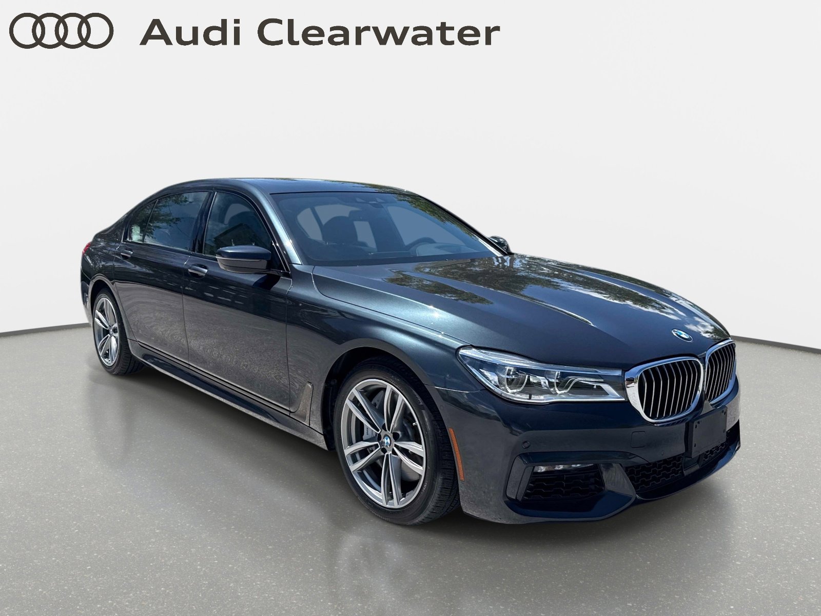 Used 2019 BMW 750i xDrive AWD/4WD image 7
