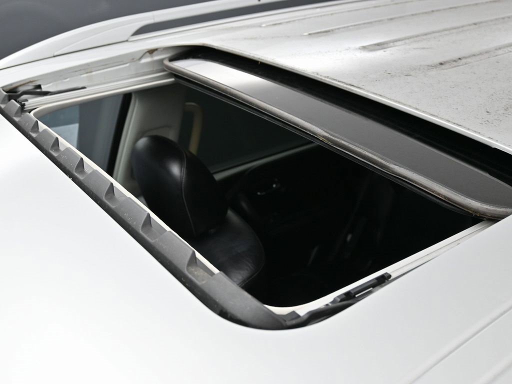 Used 2021 INFINITI QX80 Luxe image 9