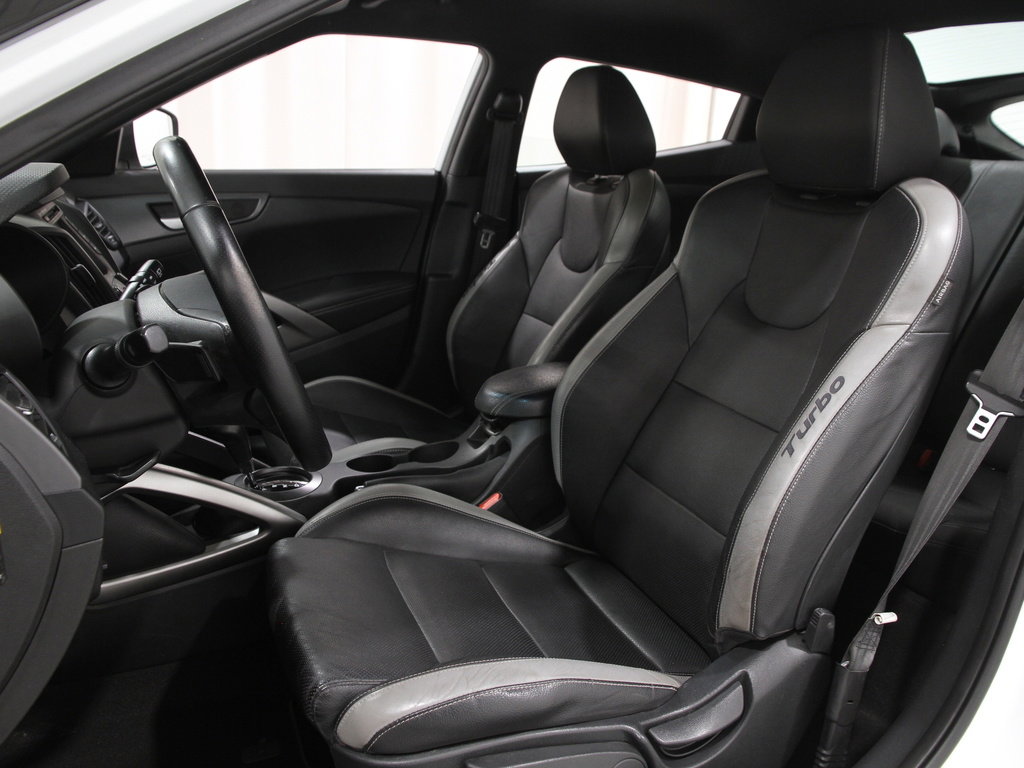 Used 2016 Hyundai Veloster Turbo image 5