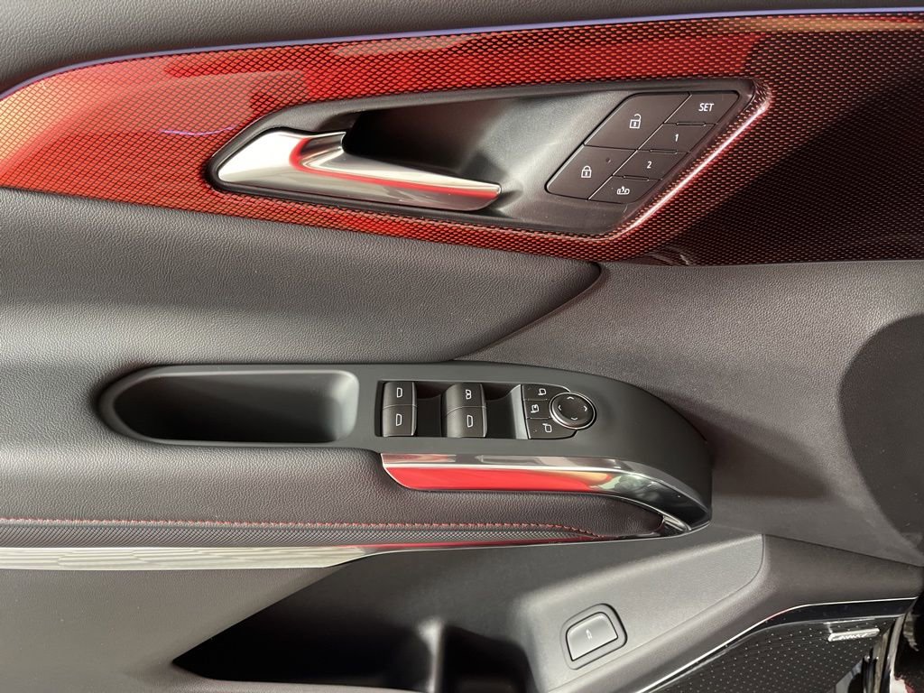 New 2026 Chevrolet Traverse RS image 29