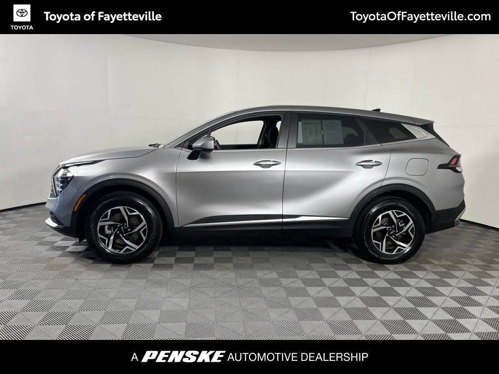 Used 2025 Kia Sportage LX AWD/4WD image 13