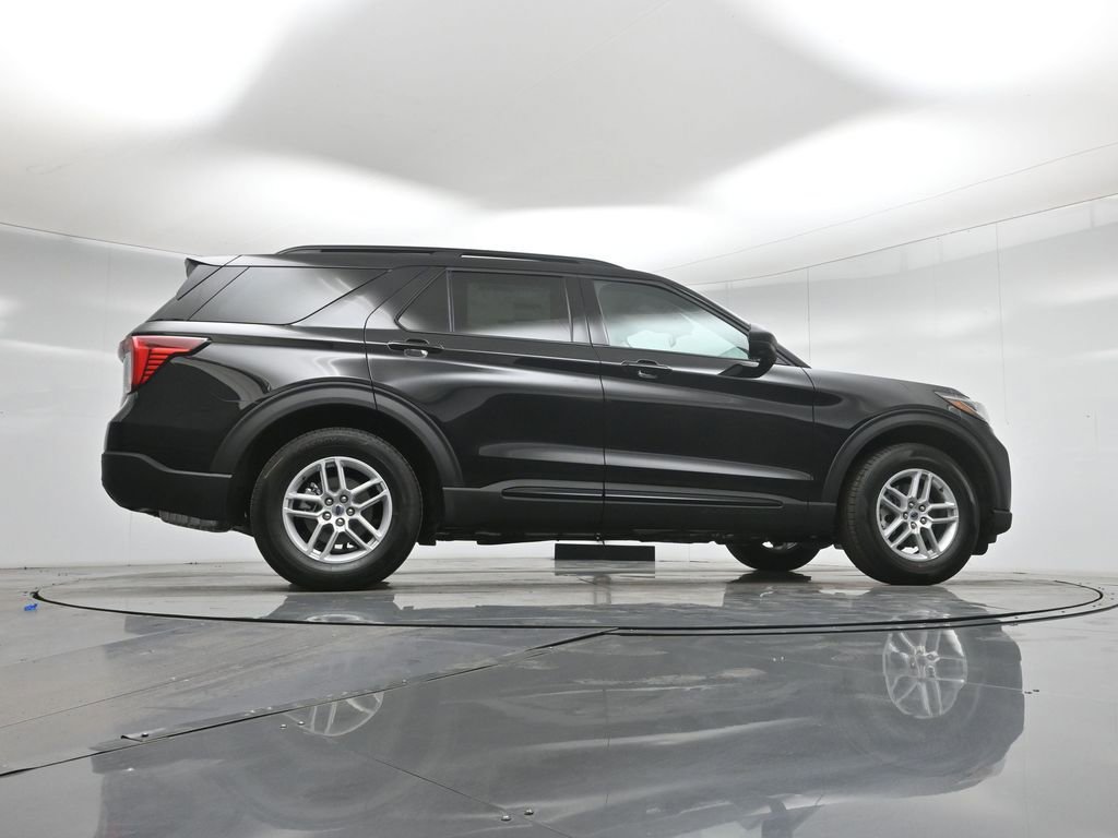 New 2026 Ford Explorer Active RWD image 46