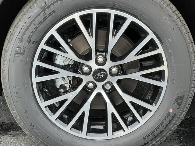 New 2024 Ford Escape SE FWD image 8