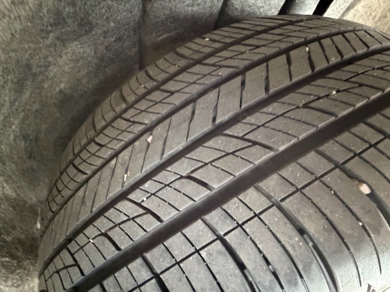 Used 2025 Volkswagen Atlas SE image 35