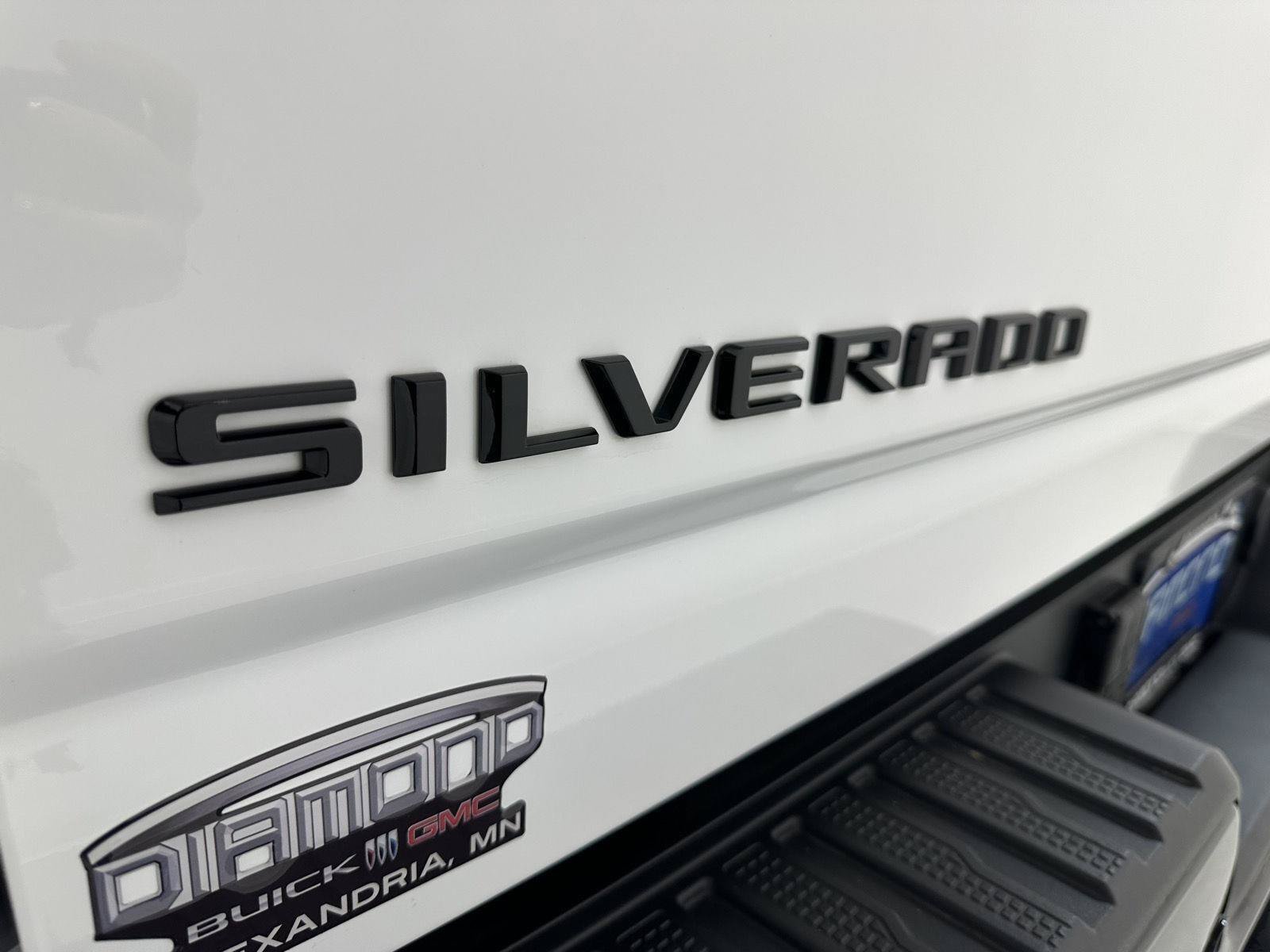 Used 2025 Chevrolet Silverado 3500 LTZ w/ LTZ Plus Package AWD/4WD image 30