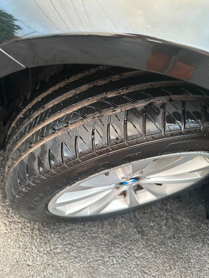 Used 2017 BMW 320i xDrive Sedan AWD/4WD image 33