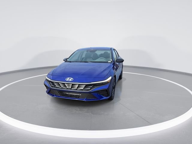 New 2026 Hyundai Elantra Sport image 3