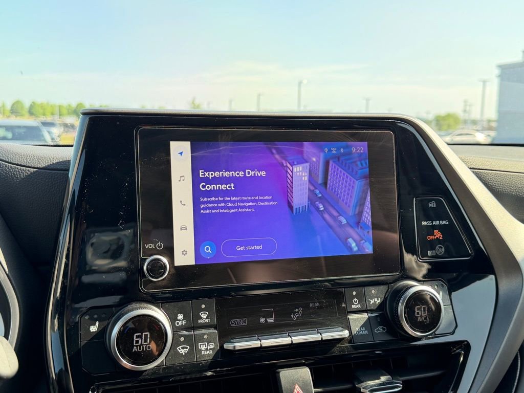 Used 2026 Toyota Highlander XLE image 25