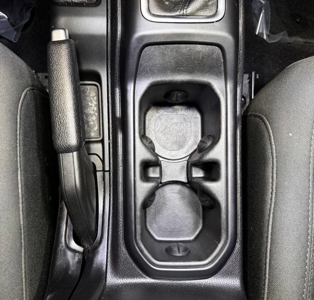 Used 2018 Jeep Wrangler Sport AWD/4WD image 35
