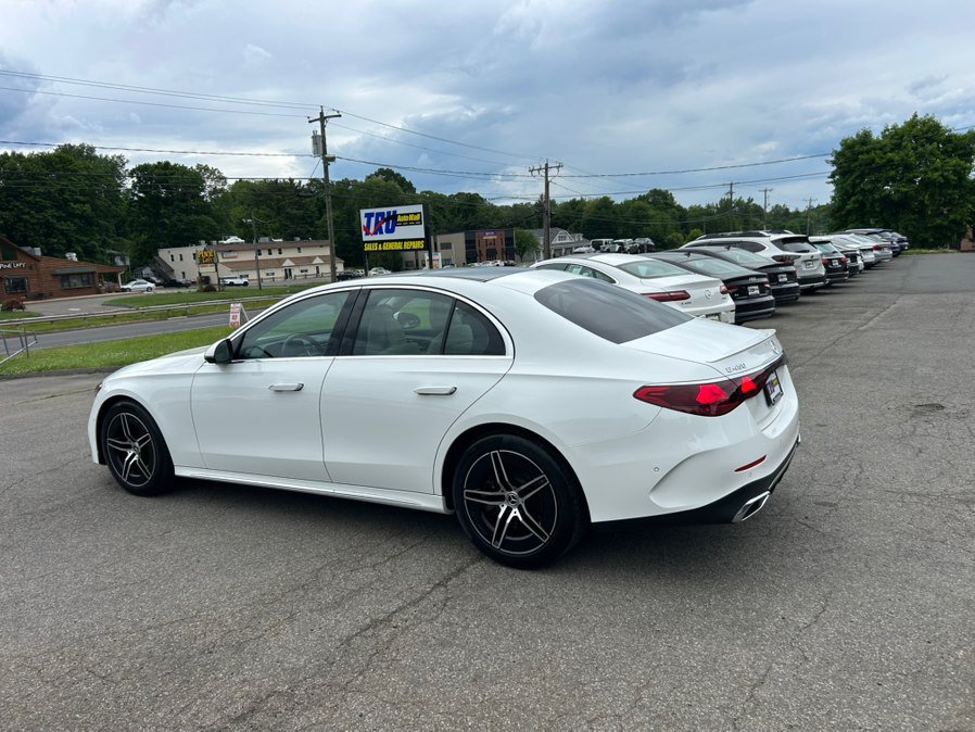 Used 2024 Mercedes-Benz E 450 4MATIC Sedan image 4