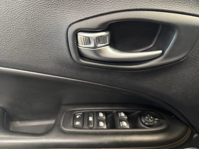 Used 2019 Jeep Compass Limited AWD/4WD image 25