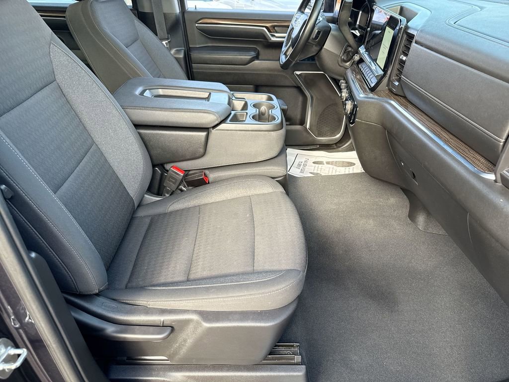 Used 2024 Chevrolet Silverado 2500 LT w/ Convenience Package image 28