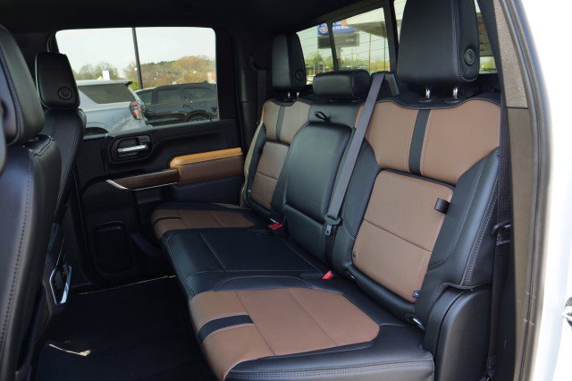 Used 2022 Chevrolet Silverado 3500 High Country w/ Technology Package image 19