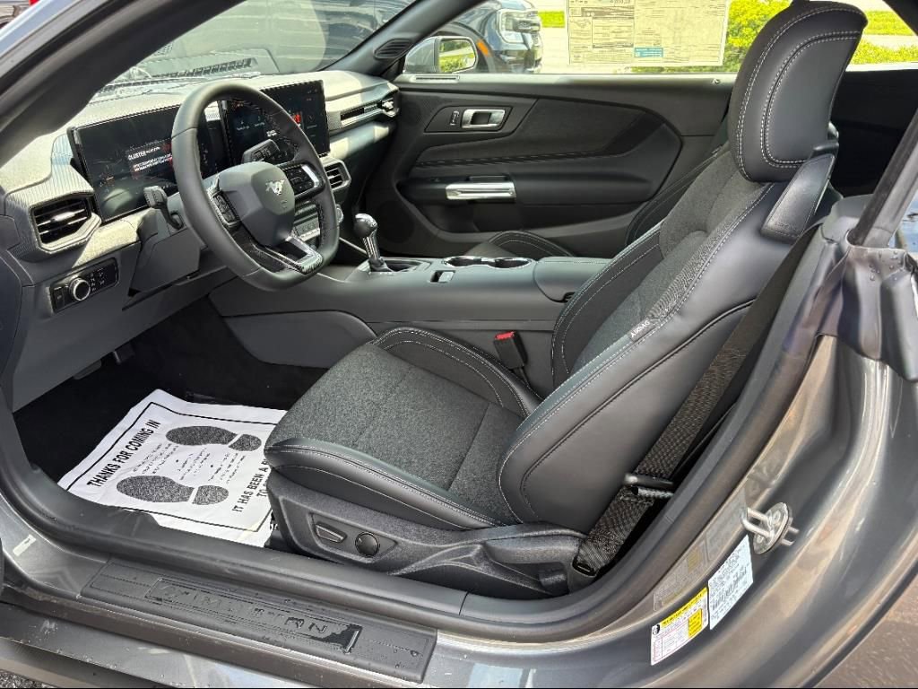 New 2025 Ford Mustang Convertible image 9