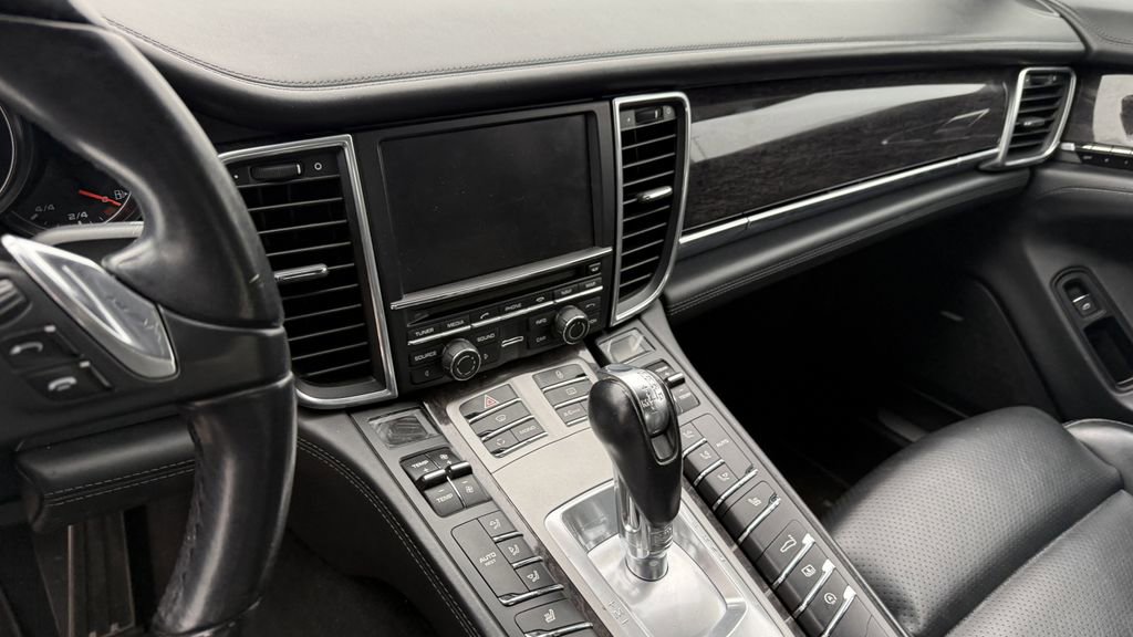 Used 2012 Porsche Panamera S RWD image 5