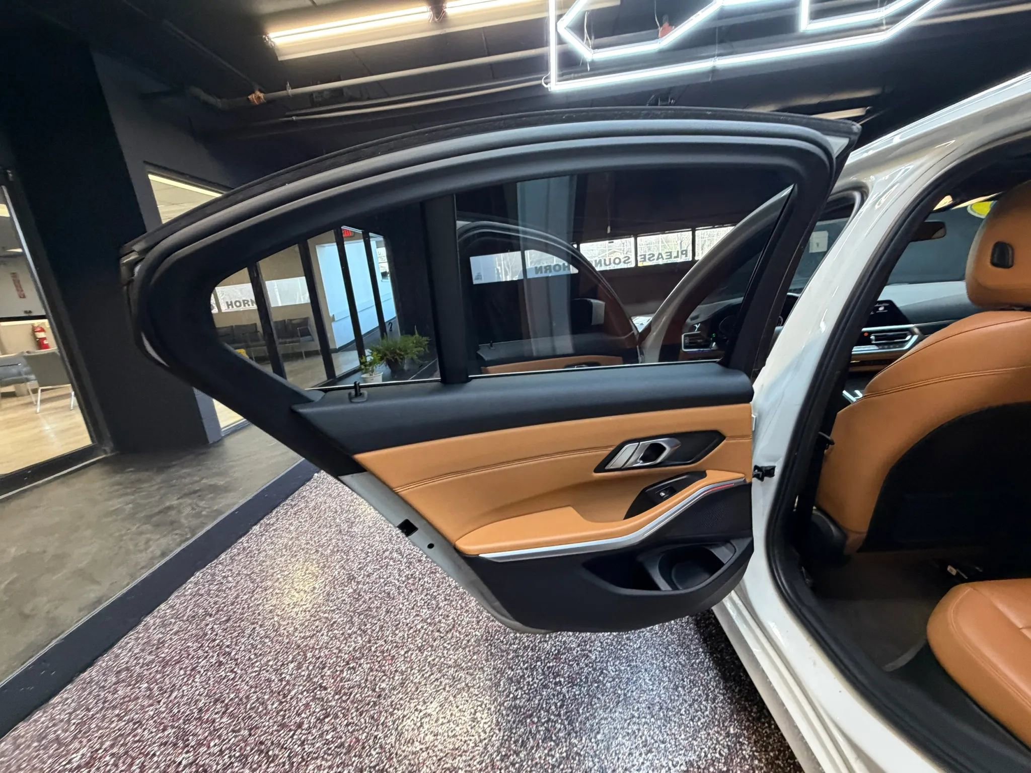 Used 2019 BMW 330i xDrive Sedan w/ Premium Package AWD/4WD image 34