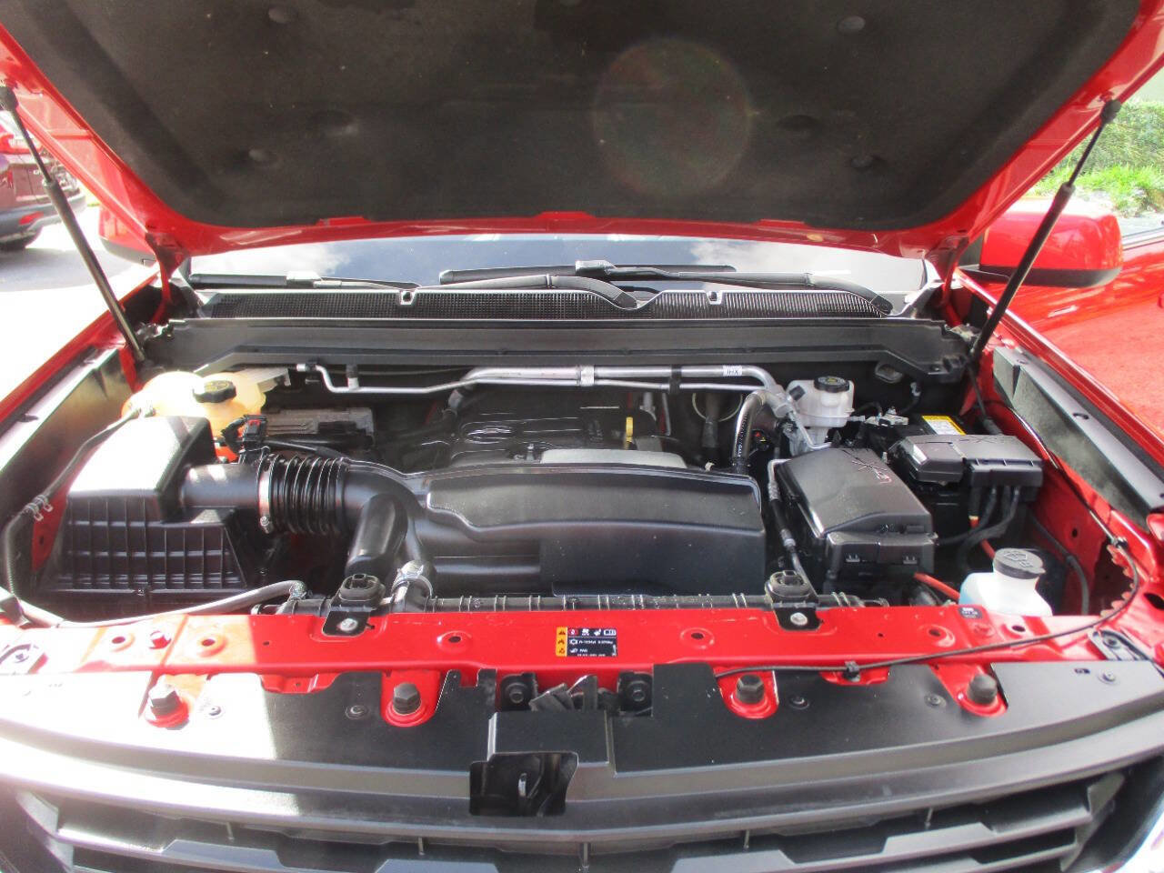 Used 2018 Chevrolet Colorado LT image 32